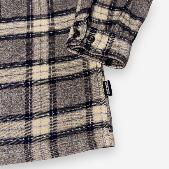 Patagonia Fjord Heavyweight Flannel Men's L Organic Cotton Gray Navy Plaid FA17 - Picture 4 of 8